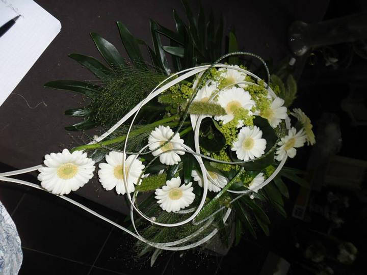 Mariage valenciennes bouquet de mariée voiture
