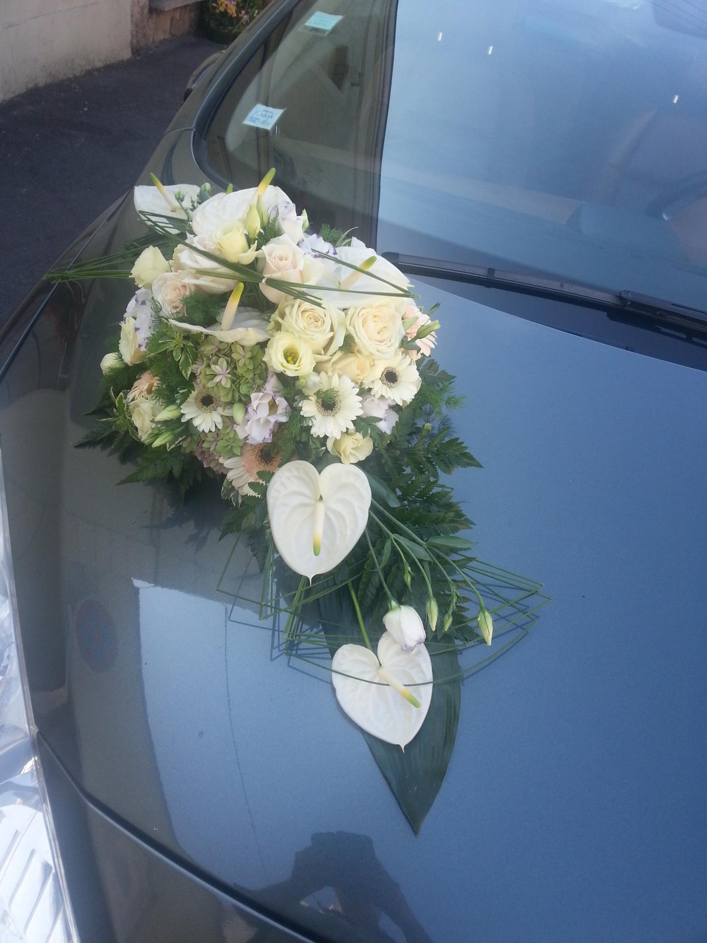 Mariage valenciennes bouquet de mariée voiture