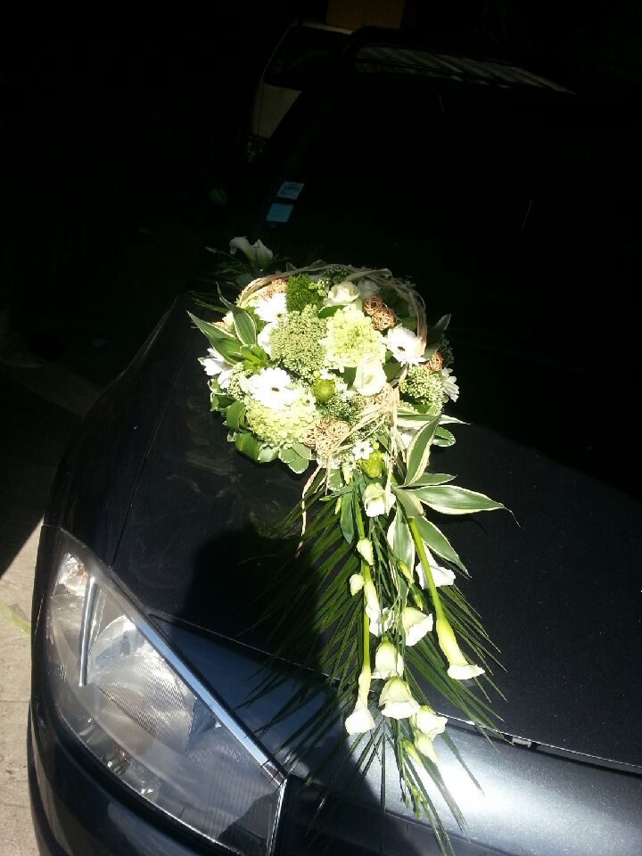 Mariage valenciennes bouquet de mariée voiture