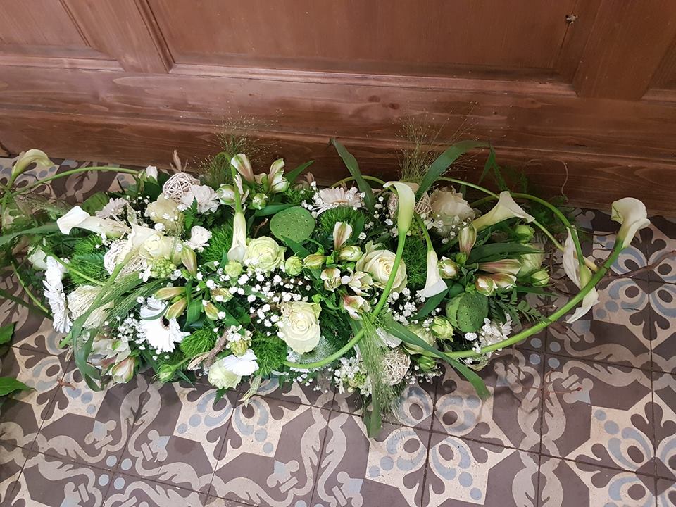 Raquette deuil by Hé fleur et moi fleuriste Valenciennes