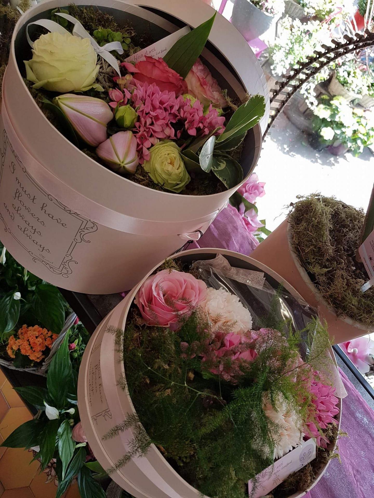 Boite a chapeau fleurie hé fleur et moi fleuriste de Valenciennes