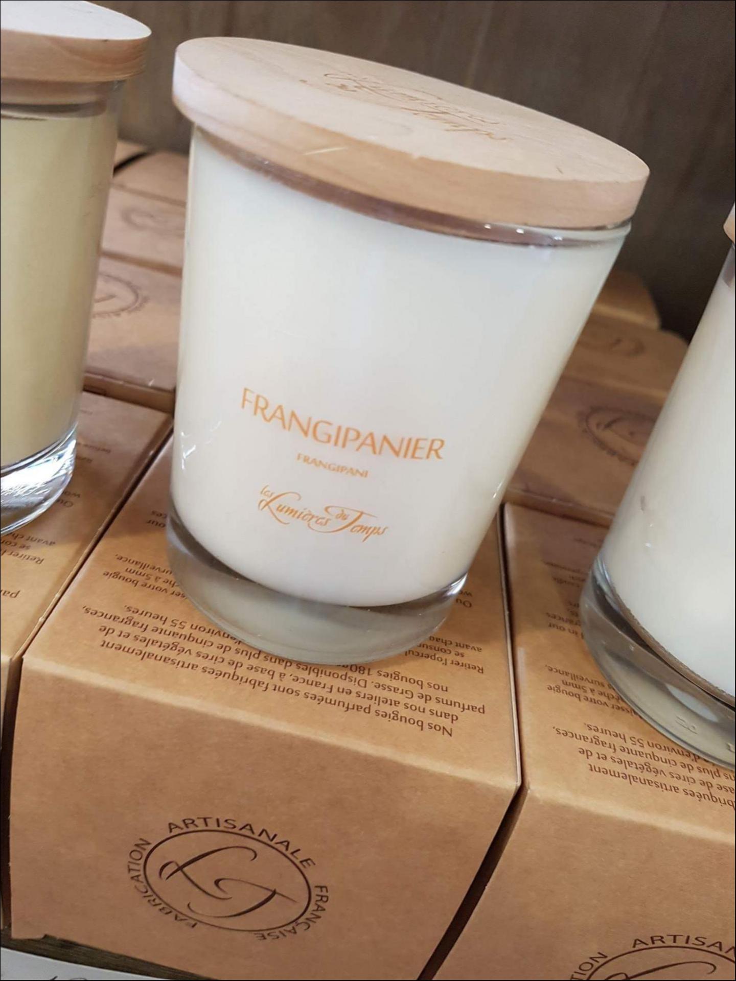 Bougie parfumée Lumières du temps Hé fleur et moi fleuriste de Valenciennes