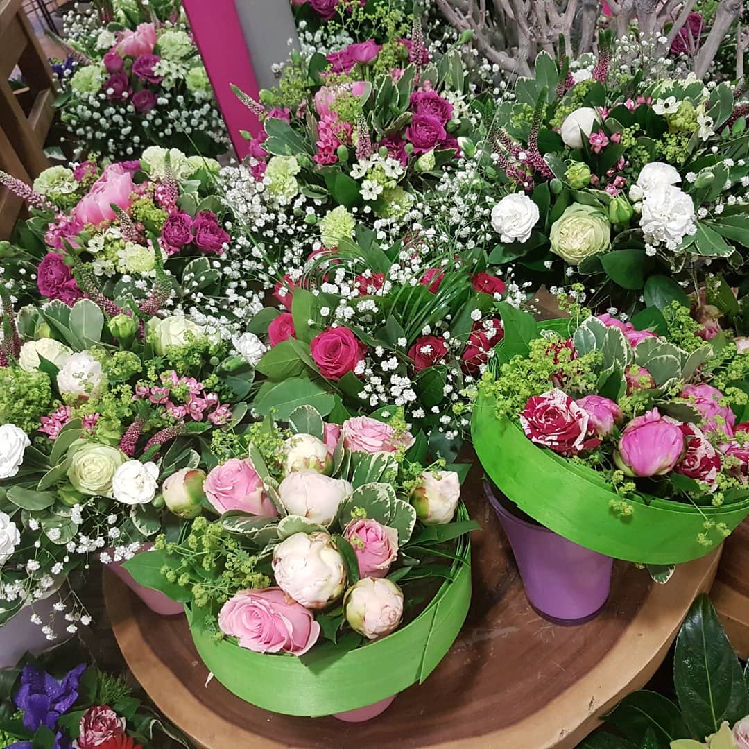 Idées cadeaux pour la fête des pères chez hé fleur et moi #fleuriste de #Valenciennes #bouquet #composition #orchidée #rose #pivoine @hefleuretmoi #fetedesmeres #amour #maman #anz