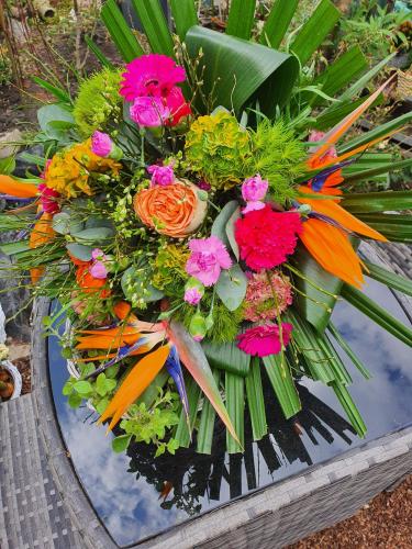 Bouquet de fleurs coloré  chez hé fleur et moi fleuriste de Valenciennes