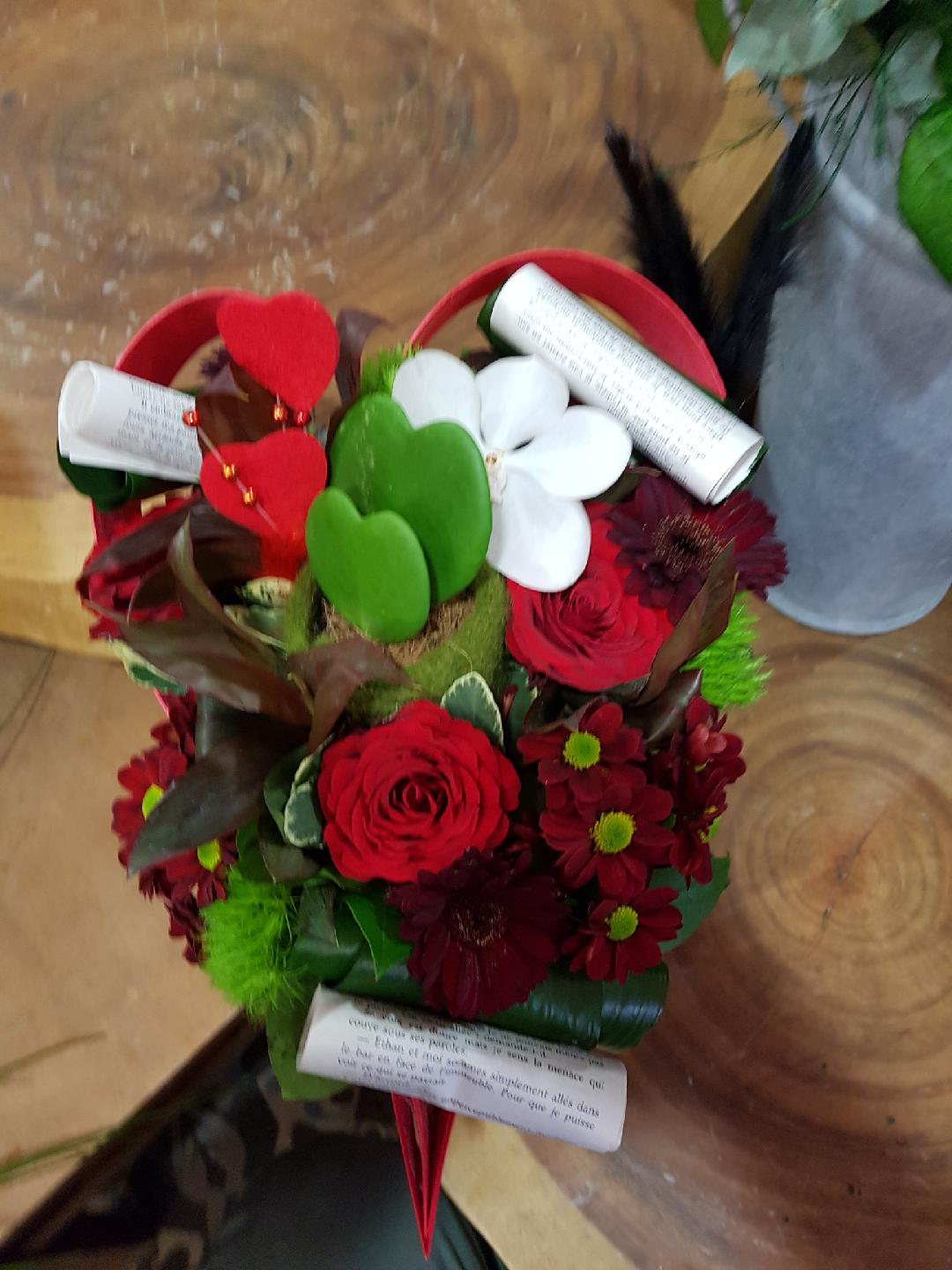 Bouquet coeur saint Valentin chez Hé fleur et moi Valenciennes fleuriste